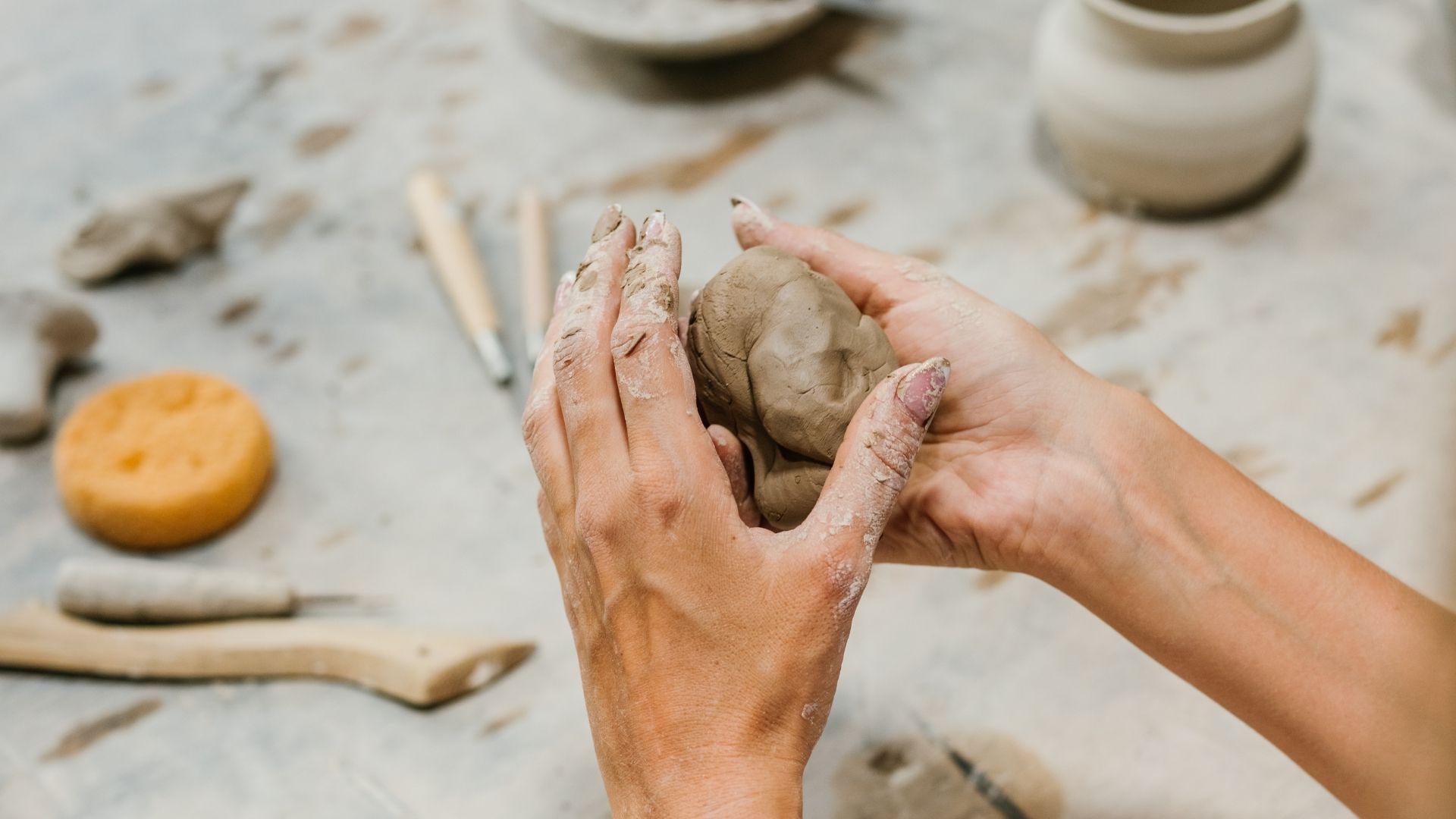 Artigiani under 40: chi sta reinventando i mestieri tradizionali