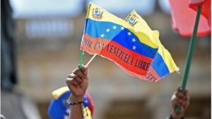 Venezuela: tensioni politiche e negoziati, l’Italia chiede la liberazione dei connazionali detenuti