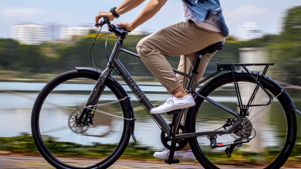 Con la bici elettrica si pedala? La risposta che molti cercano