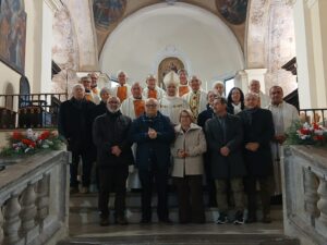 Cinquant’anni dopo, i compagni di seminario del Nunzio Apostolico Giovanni d’Aniello si ritrovano a Policastro