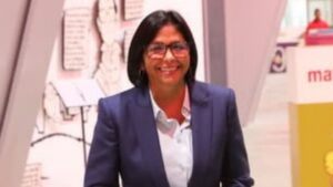 Quando una crisi aumenta la visibilità: cosa la politica locale può imparare dal caso Delcy Rodríguez