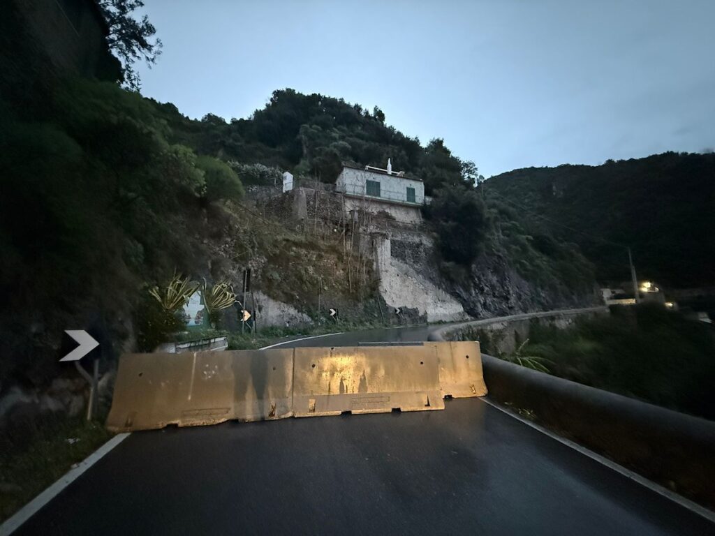 Maiori, lavori in corso sulla Statale Amalfitana: riapertura prevista nel weekend