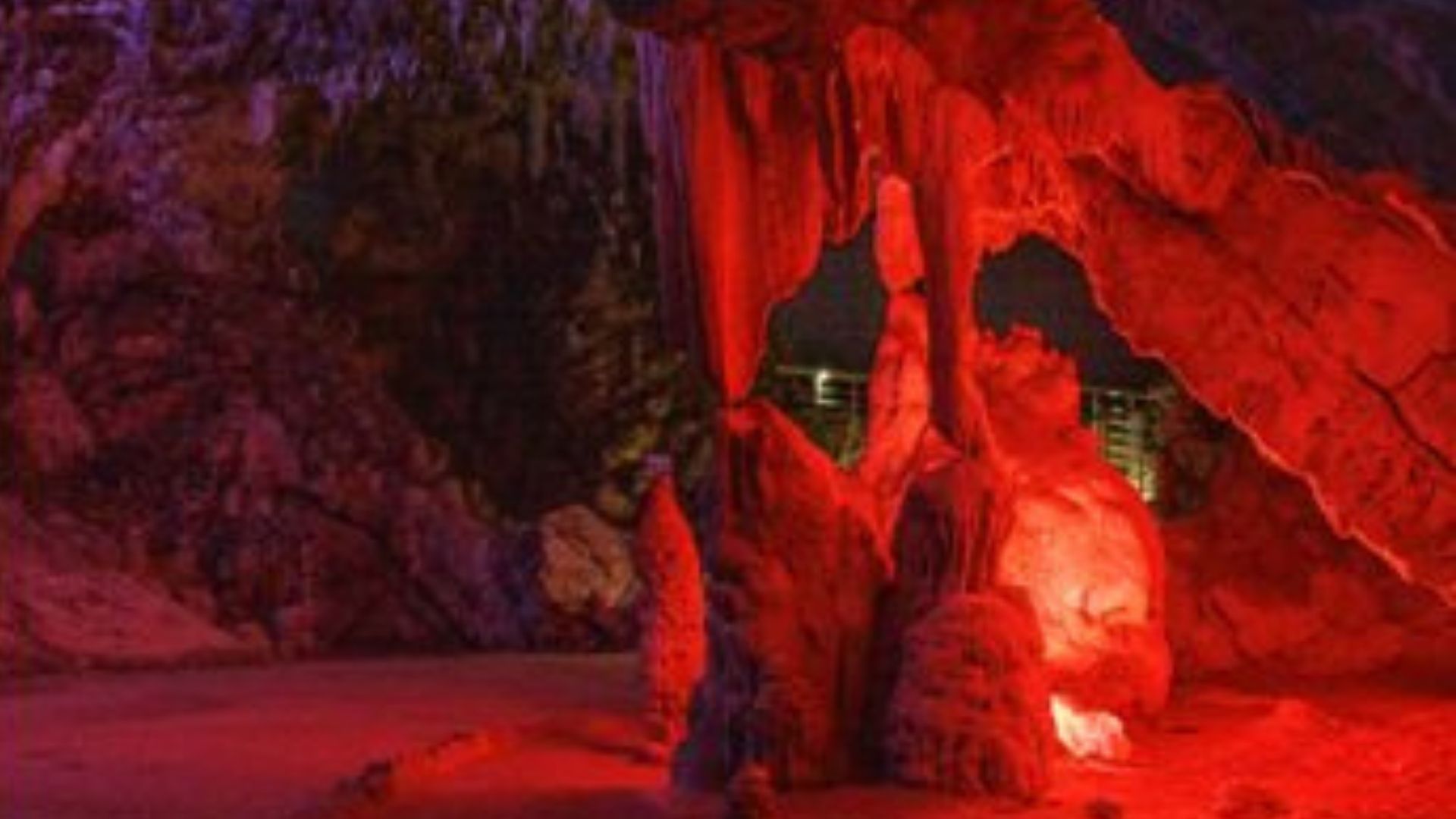 Le Grotte di Pertosa-Auletta si prendono una pausa: riapertura prevista a San Valentino