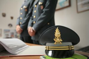 Contrabbando di sigarette tra Scafati e l’area napoletana: tre indagati