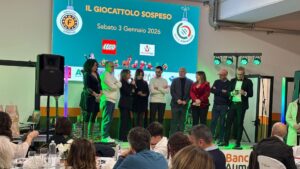 Il giocattolo sospeso: una befana col sorriso per i piccoli pazienti degli ospedali pediatrici campani