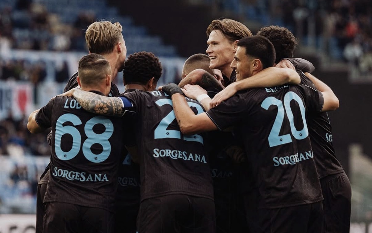 Serie A, il Napoli espugna l’Olimpico: 2‑0 alla Lazio e corsa al vertice sempre più accesa