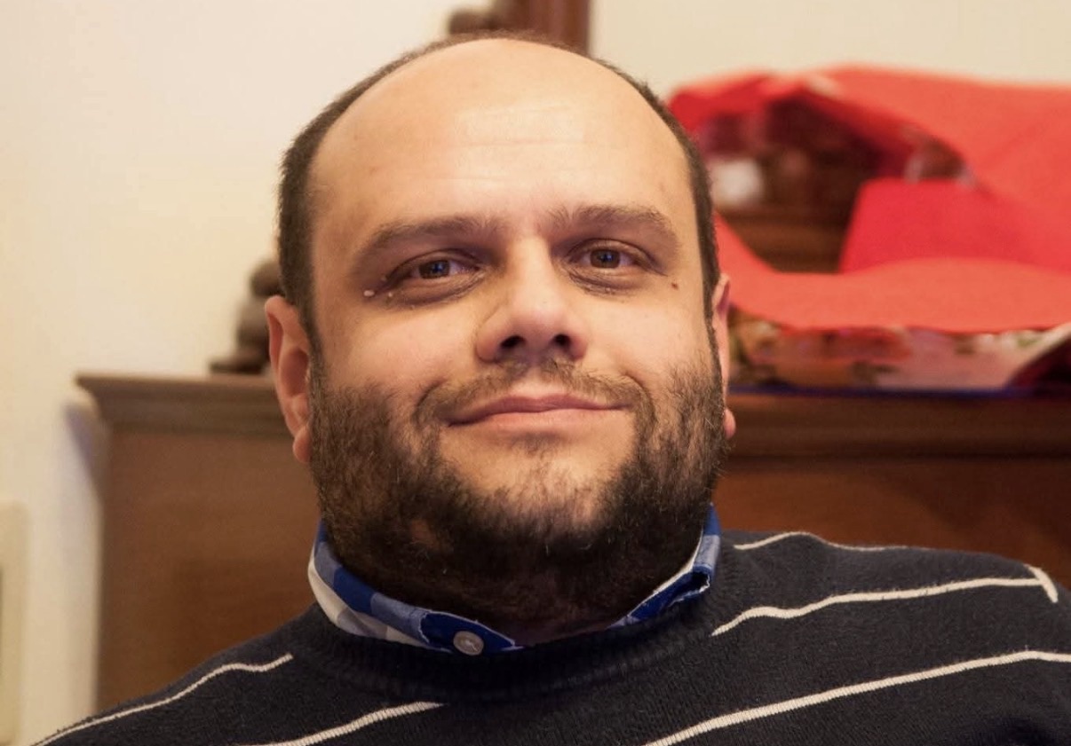 Il Cilento piange Maurizio Feola: Rodio si ferma per l’ultimo saluto