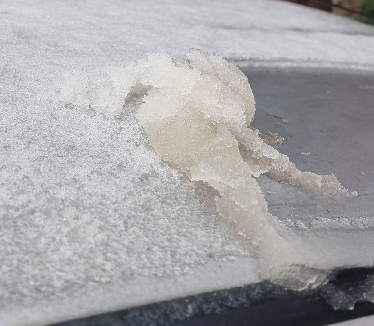 Neve e sabbia su Caggiano: un evento insolito nelle ultime ore