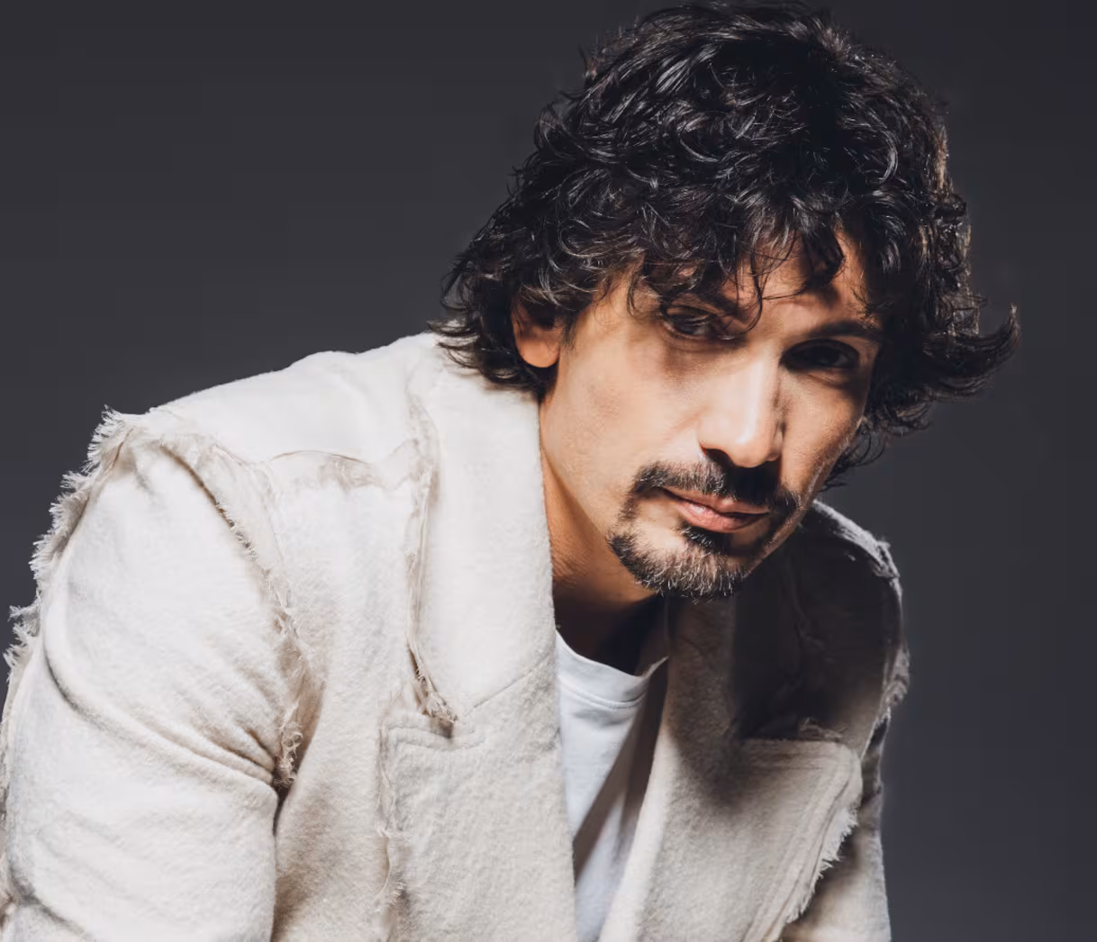 Pierdavide Carone a Sapri: una serata-evento tra jazz, Lucio Dalla e talento giovanile