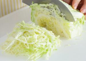 La verza, regina d’inverno: una ricetta cremosa e avvolgente