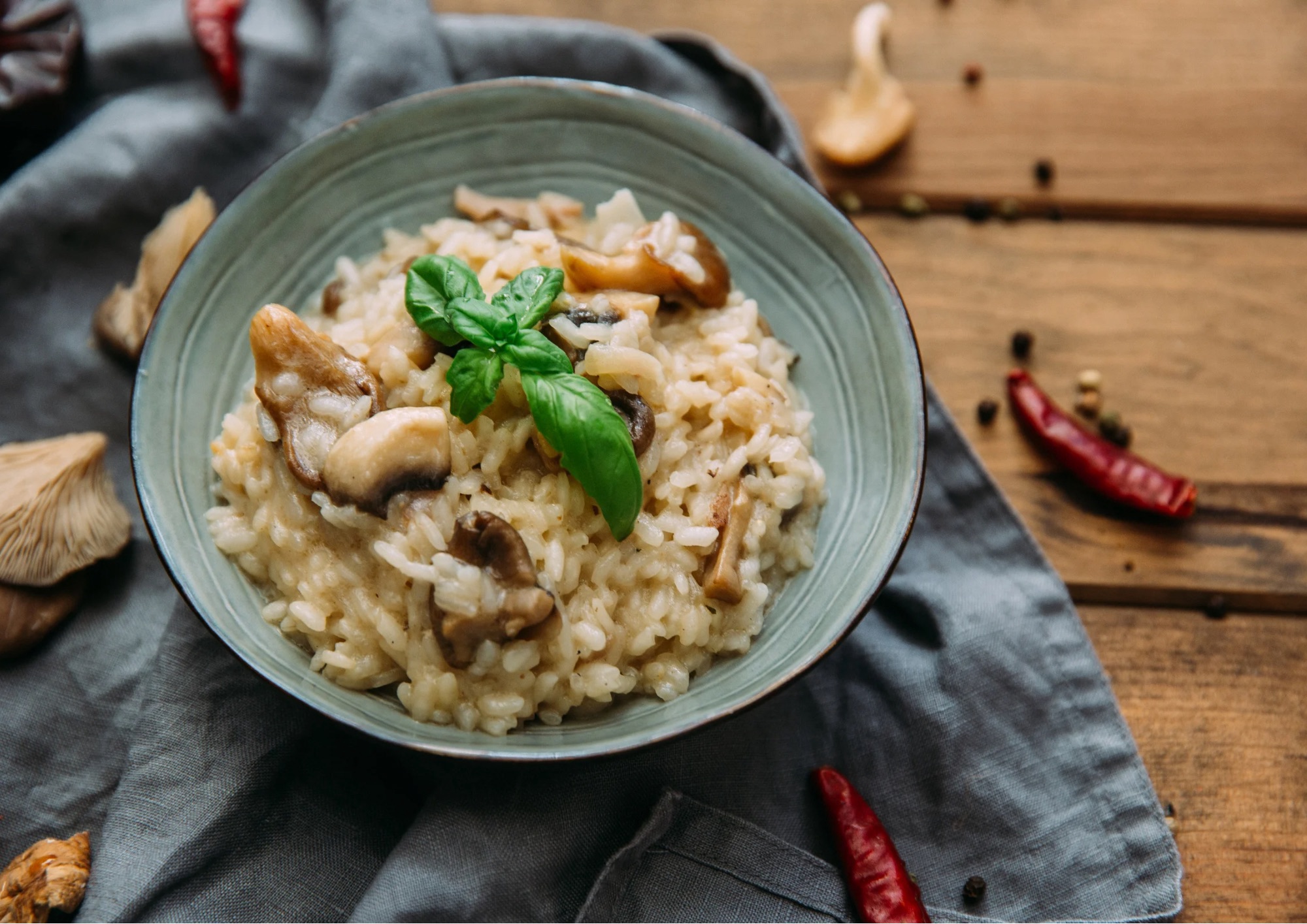 Il bosco nel piatto: quando il risotto ai funghi si concede un colpo di scena