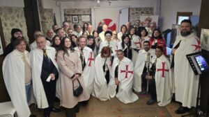 “Due roghi, una stessa trama”: Templari, memoria e investitura