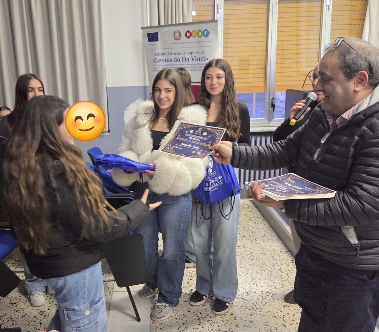 Concorsorienta 2.0, all’IIS Da Vinci di Sapri premiati i giovani talenti tra fiaba, moda e Made in Italy