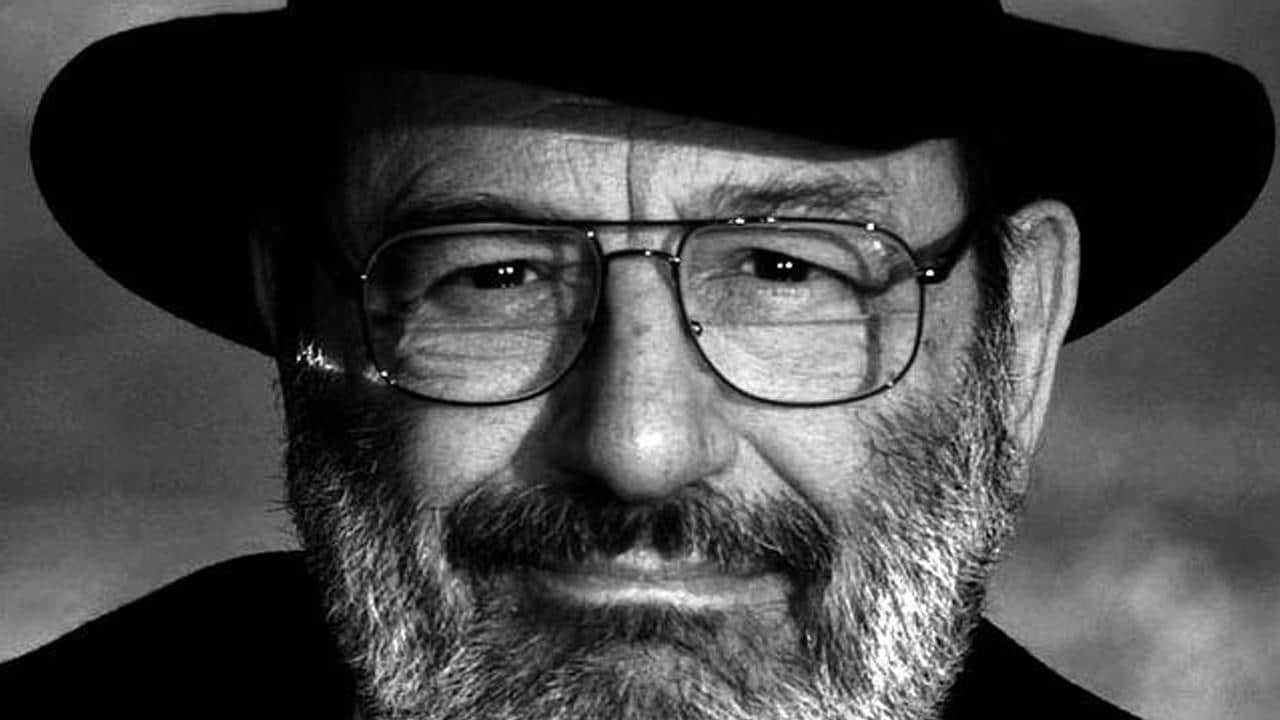 Dieci anni senza Umberto Eco: eredità di un pensatore che aveva visto molto prima degli altri