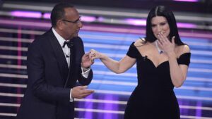 Sanremo 2026: seconda serata, 15 big in gara e i primi verdetti parziali: ecco la scaletta