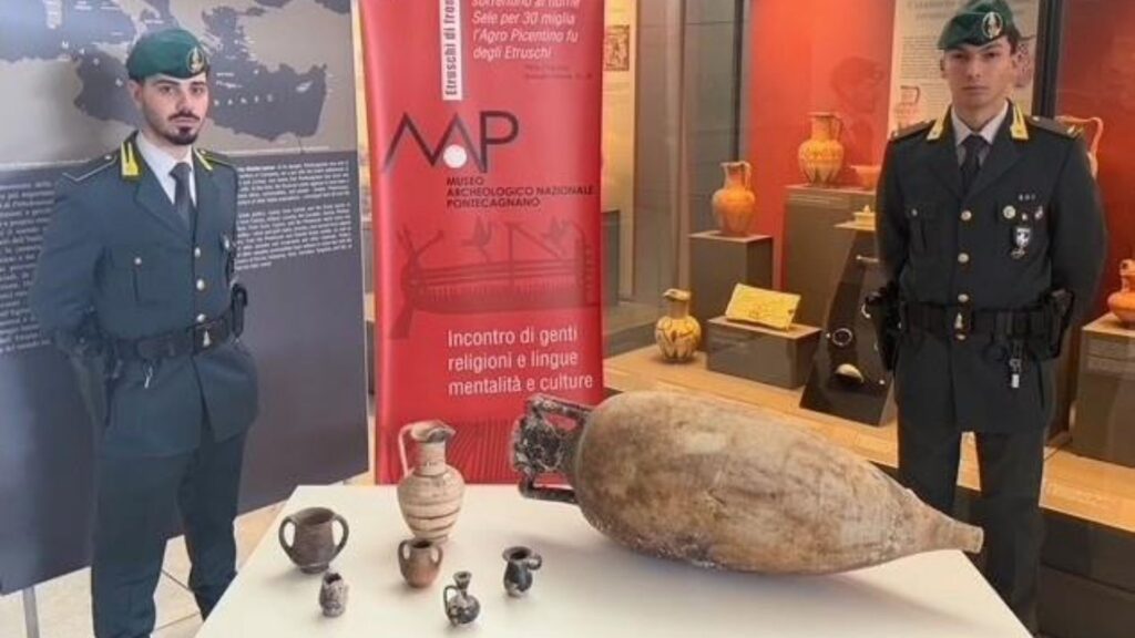 Confiscati reperti archeologici di grande valore ad un imprenditore salernitano