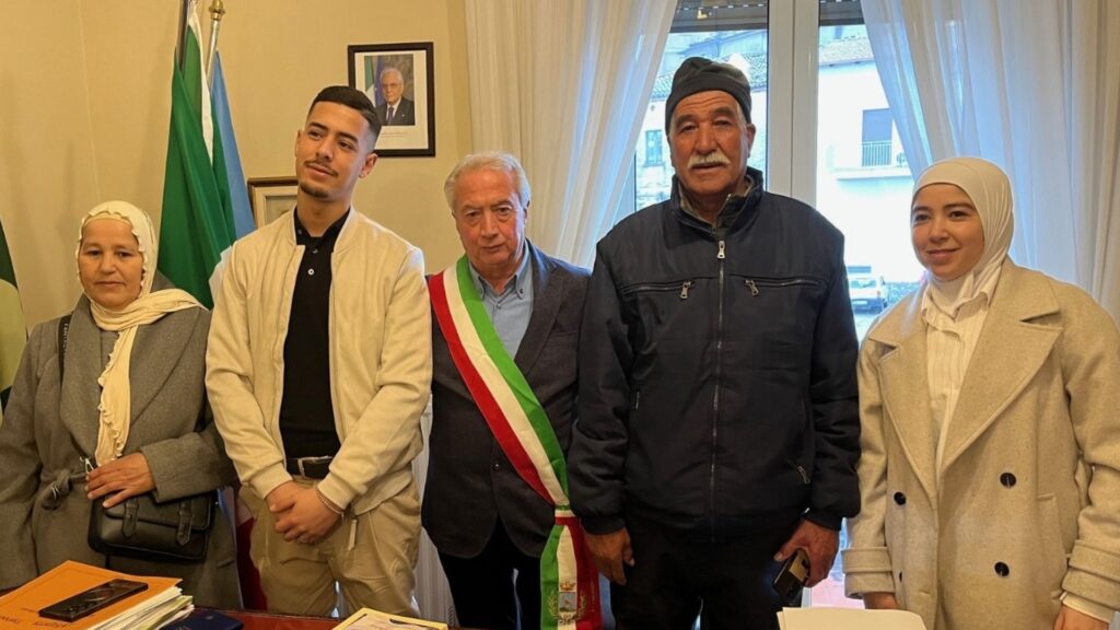 Miad e Hilal si uniscono in matrimonio: Sanza celebra l’integrazione