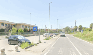 Capaccio, 15enne avvicinato da sconosciuti all’uscita da scuola: scatta la denuncia