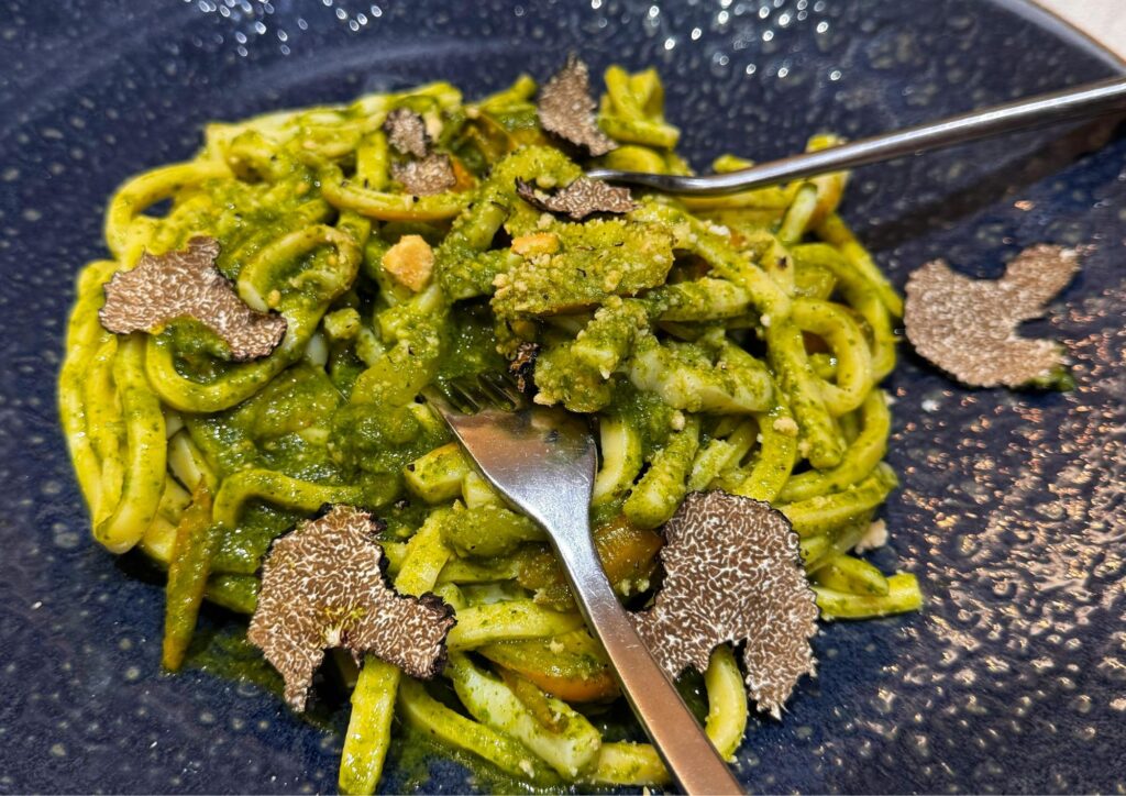 A proposito di Festival di Sanremo: la pasta al pesto con tartufo che profuma di Liguria