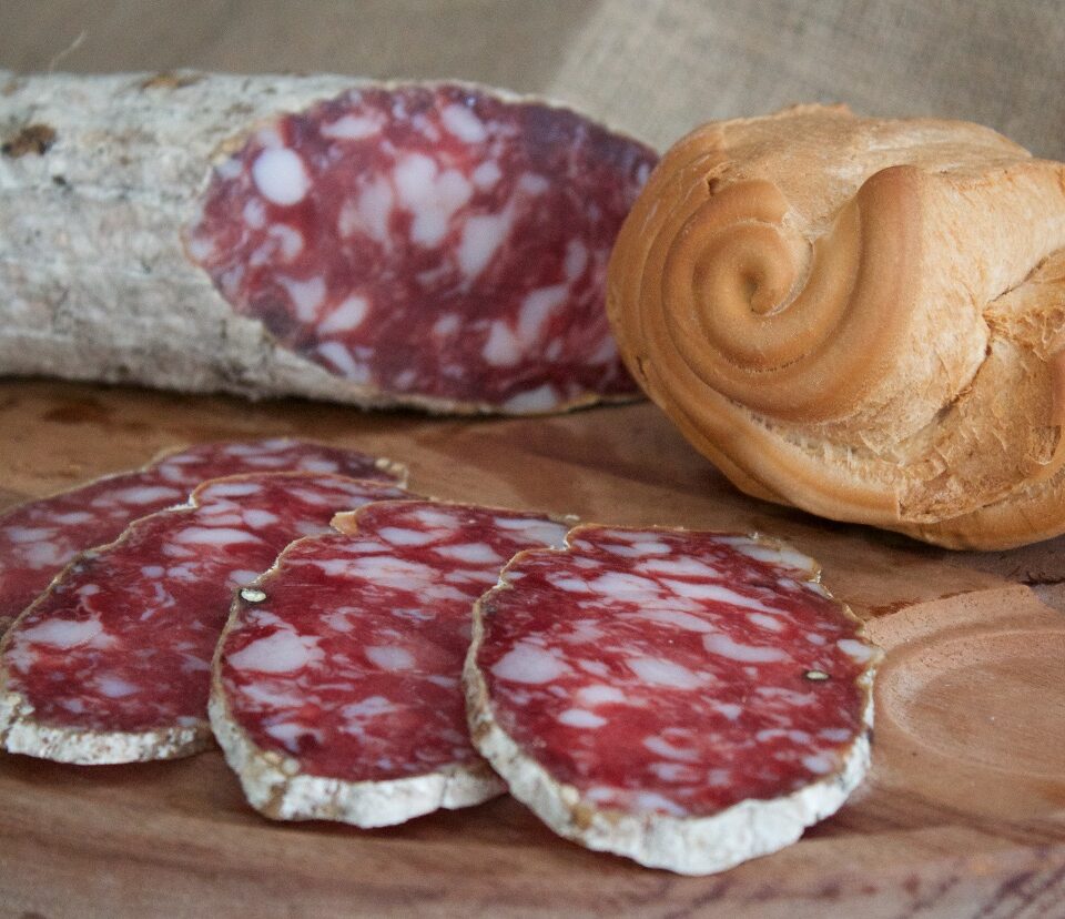 Salumi: viaggio in Italia dal nord al sud, con le eccellenze della Campania
