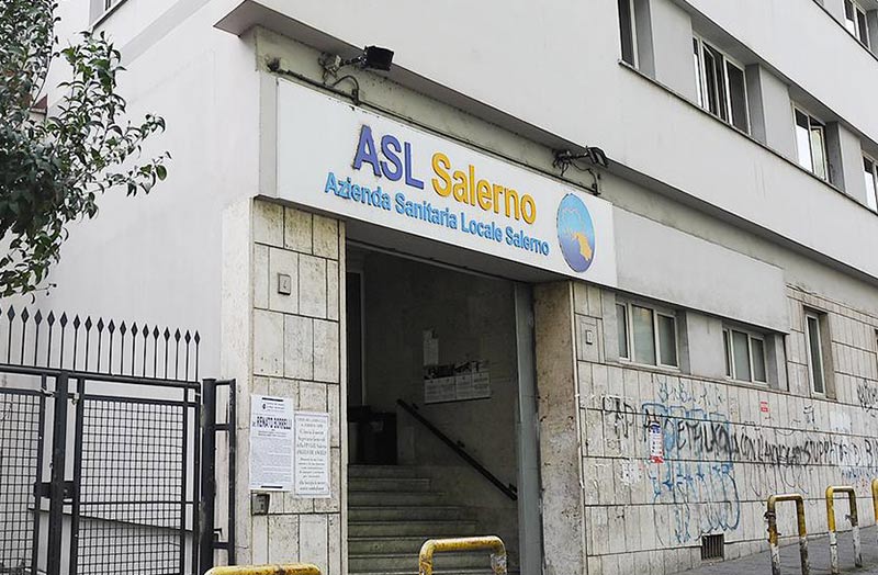 Fonderie Pisano, rinviato per maltempo il presidio davanti all’Asl di Salerno: «Gli enti facciano la loro parte»