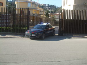 Villammare, agente della polizia locale aggredito: arrestato 40enne