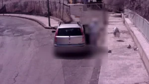 Tolleranza zero contro chi abbandona rifiuti, sindaco: «Devono anche ripulire»