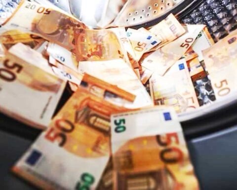 Riciclaggio e intestazione fittizia anche su beni di provenienza lecita: tempi duri per i prestanome