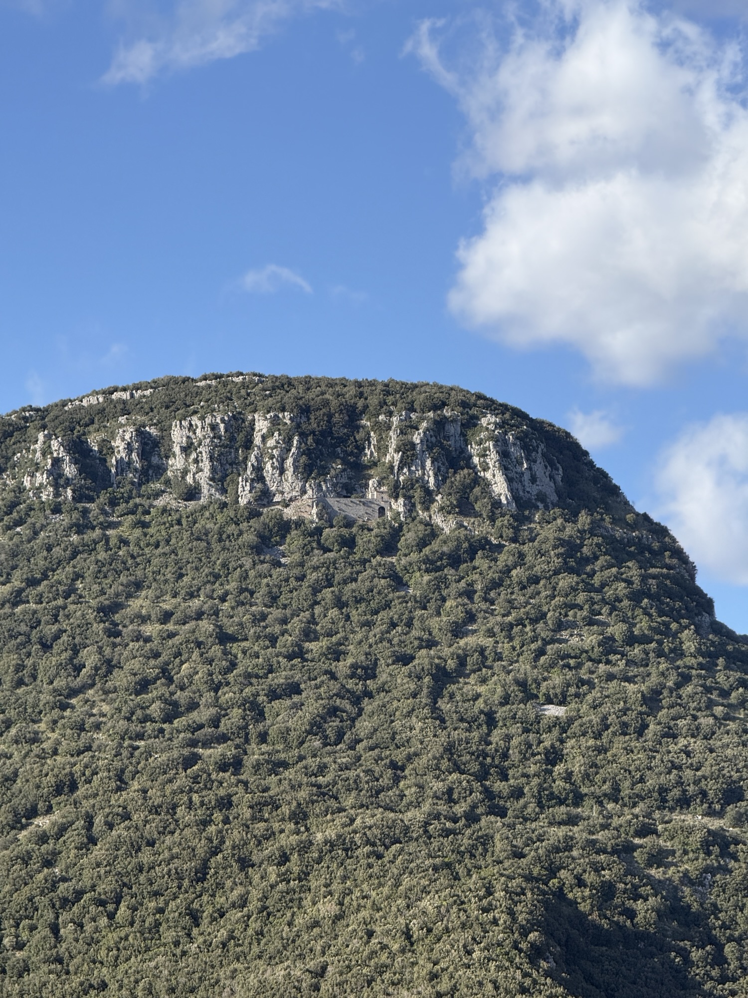 Cilento tra fede e natura, le grotte di San Michele Arcangelo a Caselle in Pittari e Sant’Angelo a Fasanella