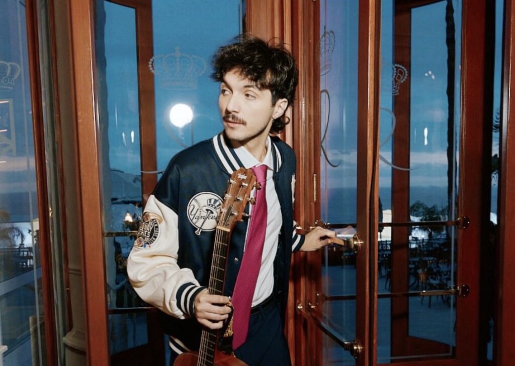 Sanremo 2026, Mazzariello: il cantautore salernitano tra le Nuove Proposte del Festival