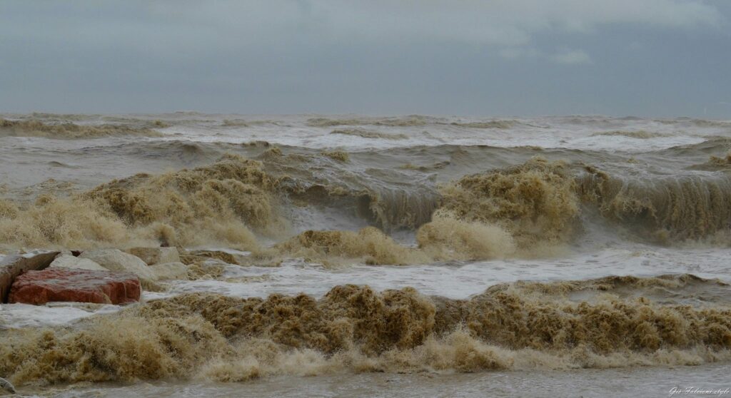 Maltempo nel Salernitano, Comuni chiedono lo stato di calamità: danni su tutta la costa cilentana