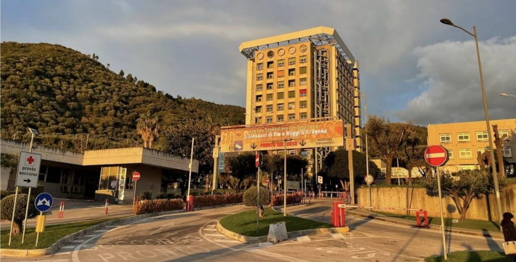 Bambina azzannata da un pitbull, non è in pericolo di vita. Identificata la proprietaria