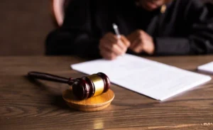 Ero innocente ma tutti i giornali hanno parlato del mio processo: adesso chi mi paga i danni