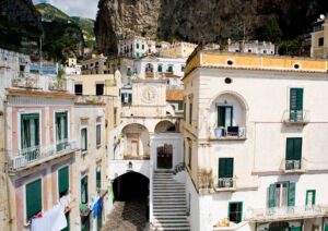 Atrani, il borgo gioiello della Costiera Amalfitana