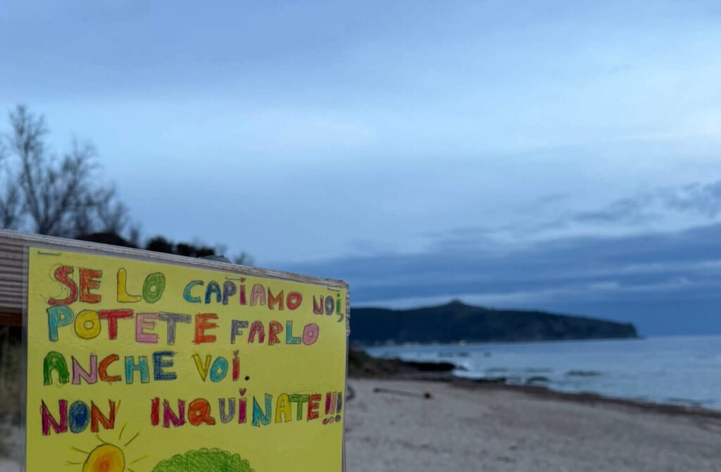 Centola-Palinuro, parole e arte come messaggi d’amore per il territorio: la creatività dei bambini al servizio dell’ambiente