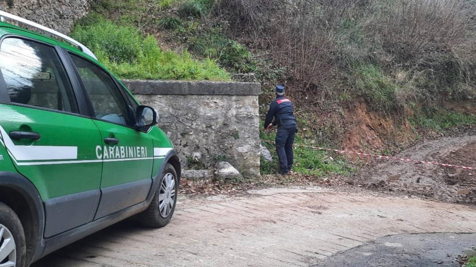 Piste abusive nel Parco dei Monti Picentini: carabinieri forestali sequestrano due strade sterrate