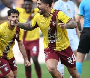 La Salernitana resiste e vince: 2-1 al Latina in una gara combattuta