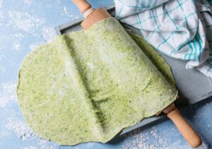 Pasta verde: l’impasto naturale che porta in cucina erbe, ortaggi e tradizione