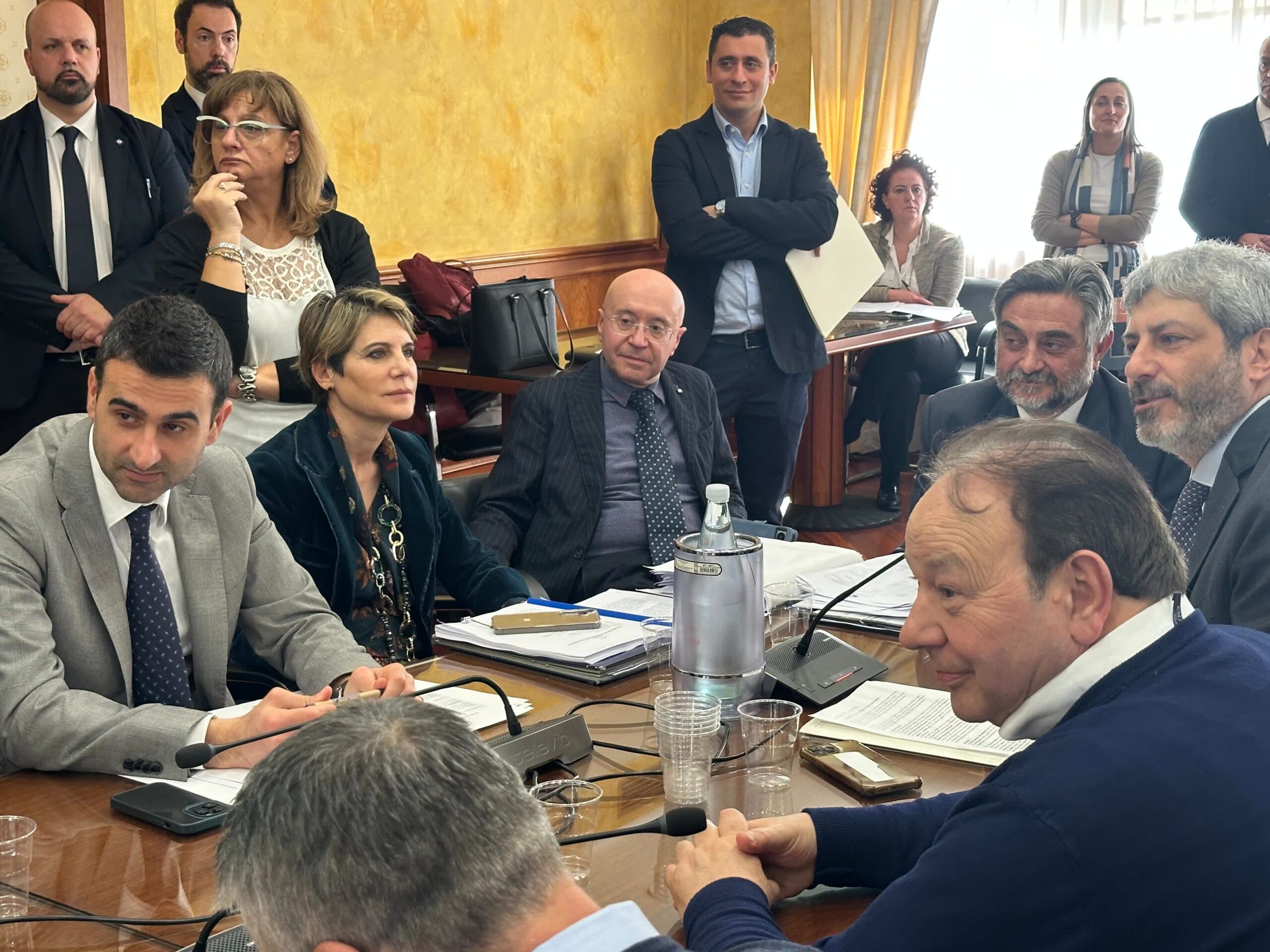 Regione Campania, al via il percorso del bilancio 2026: Matera presiede la seduta con il presidente Fico