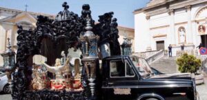 Motori: dai treni alle Lambrette fino alle auto funebri, viaggio nei musei in Campania