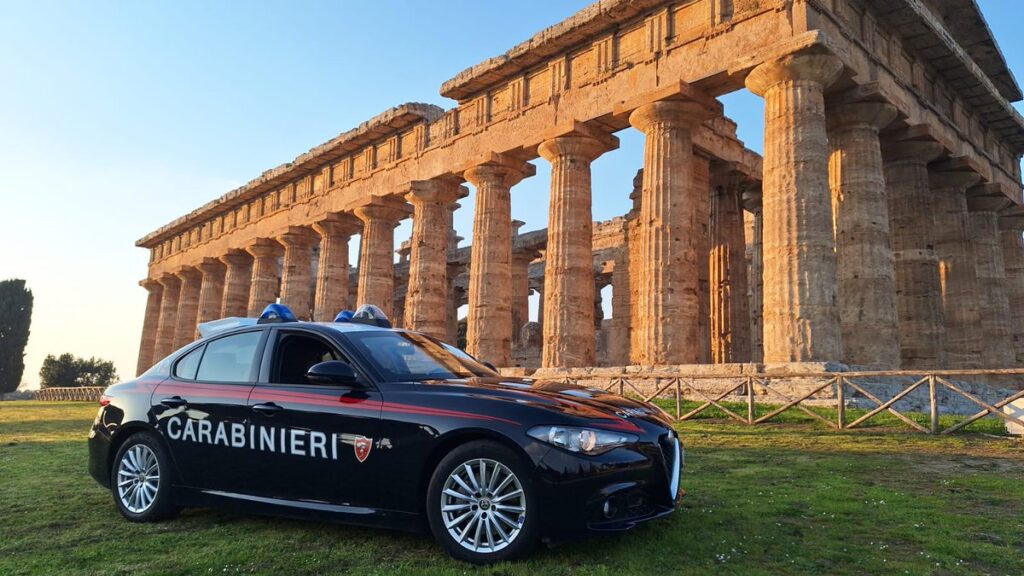 Paestum, doppia esplosione nella notte: colpiti wine bar e ristorante della famiglia Tabano
