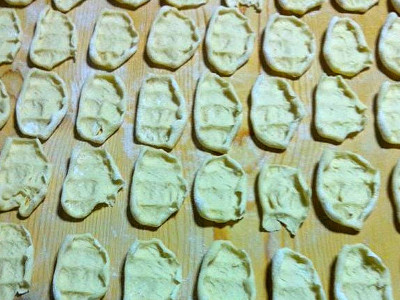 Parmitieddi di Teggiano: la pasta della Domenica delle Palme che racconta il Vallo di Diano