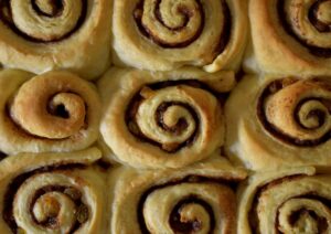 Cucina: girelle dolci alla crema di nocciola, una merenda soffice e golosa