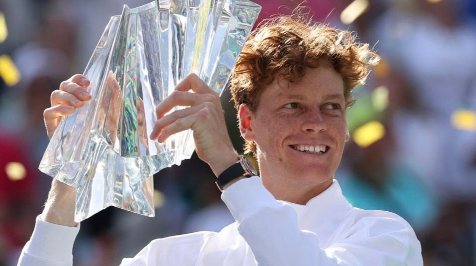 Sinner domina Indian Wells: Medvedev ko, l’azzurro festeggia il 25° trofeo