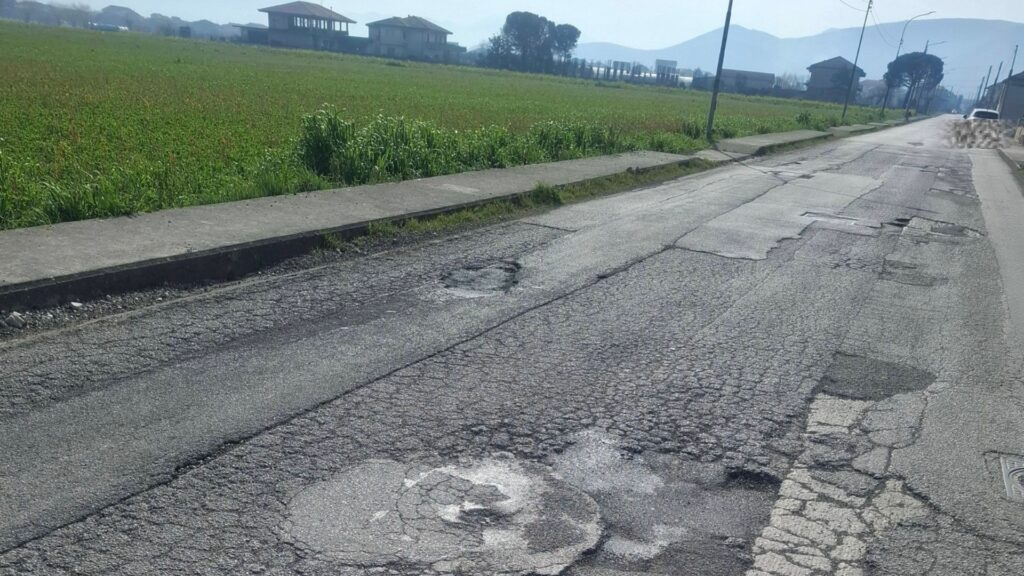 Teggiano, i consiglieri Federico e D’Elia: Sp330 condizioni pericolose e inaccettabili