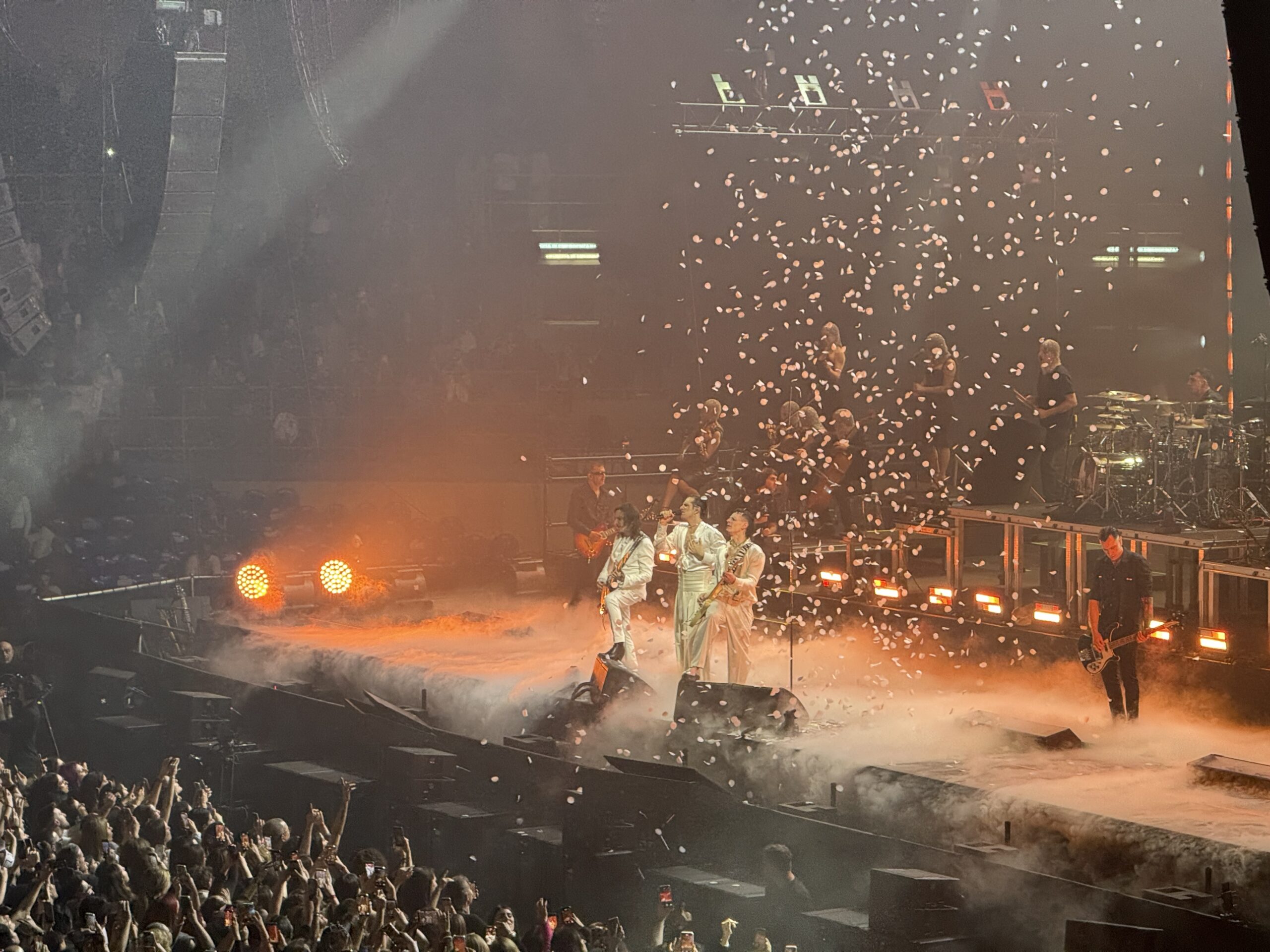 Achille Lauro: debutto travolgente a Eboli, Palasele sold out e anteprima del nuovo brano