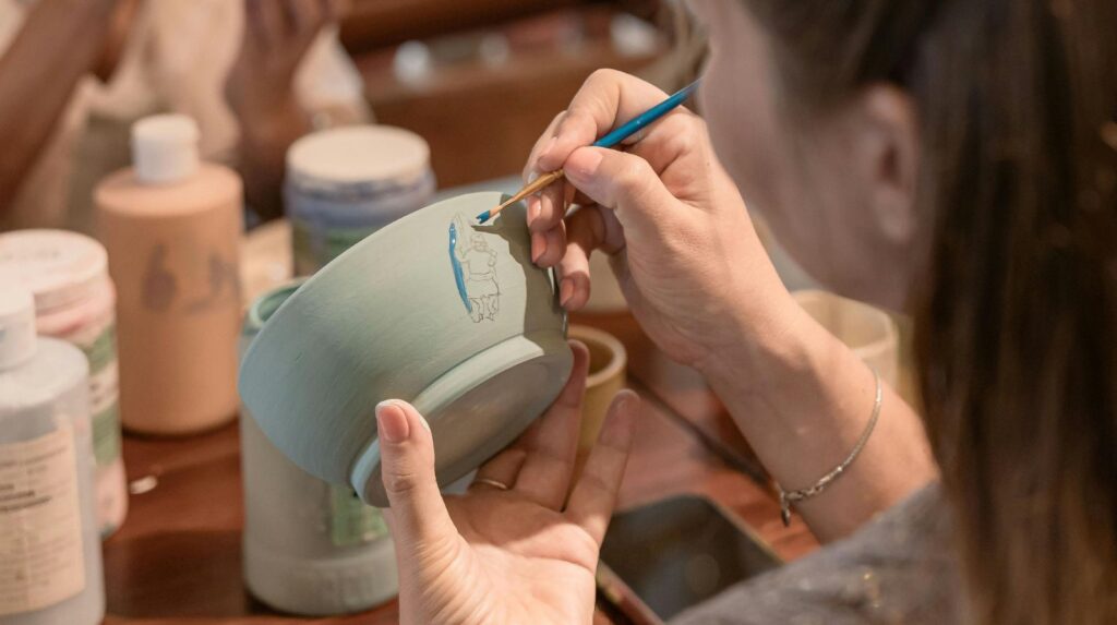 Tempo, qualità e unicità: perché un oggetto artigianale costa di più