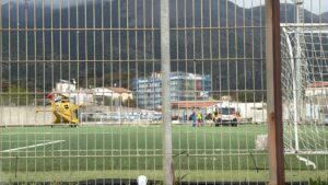 Tortorella, cade mentre raccoglie asparagi: 70enne trasferito al Cardarelli di Napoli