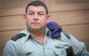 Cilento, l’arrivo del generale israeliano diventa un giallo: ombre e smentite