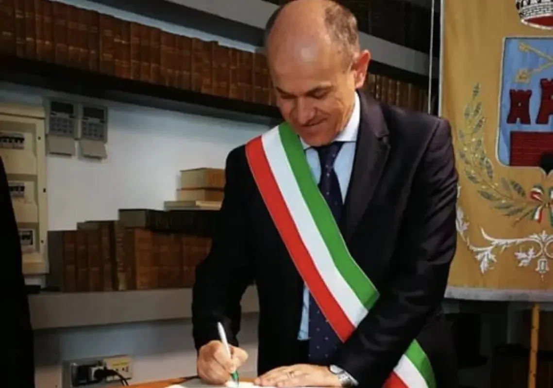 Crisi politica ad Agropoli: il sindaco lancia un appello alle opposizioni